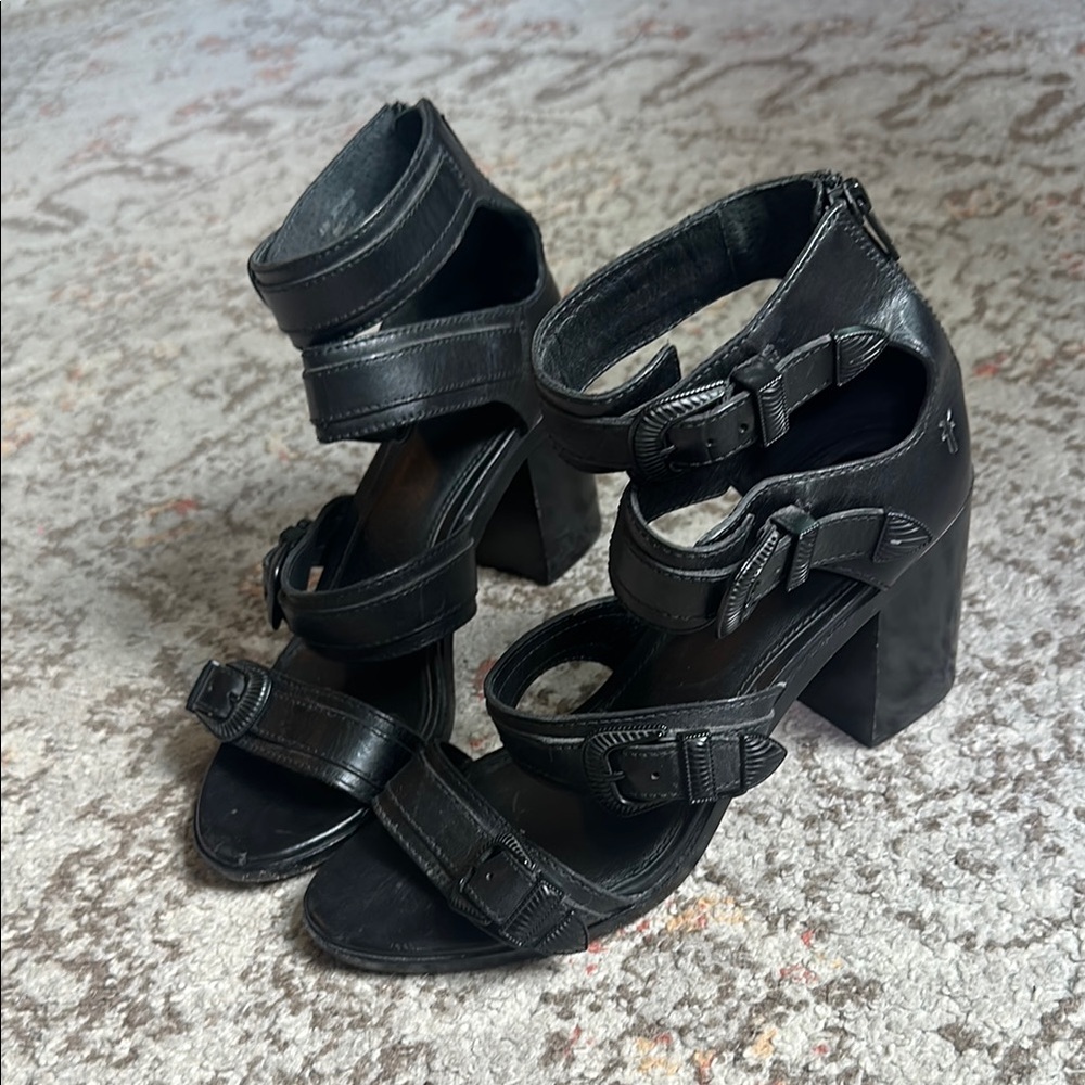 Womens Frye Danica Gladiator Sandals Western Buckle 3” Block Heel Back Zipper